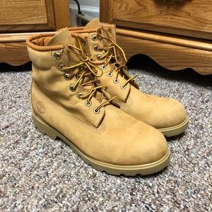 Men’s Timberland Boots Size 10 Barely Worn!